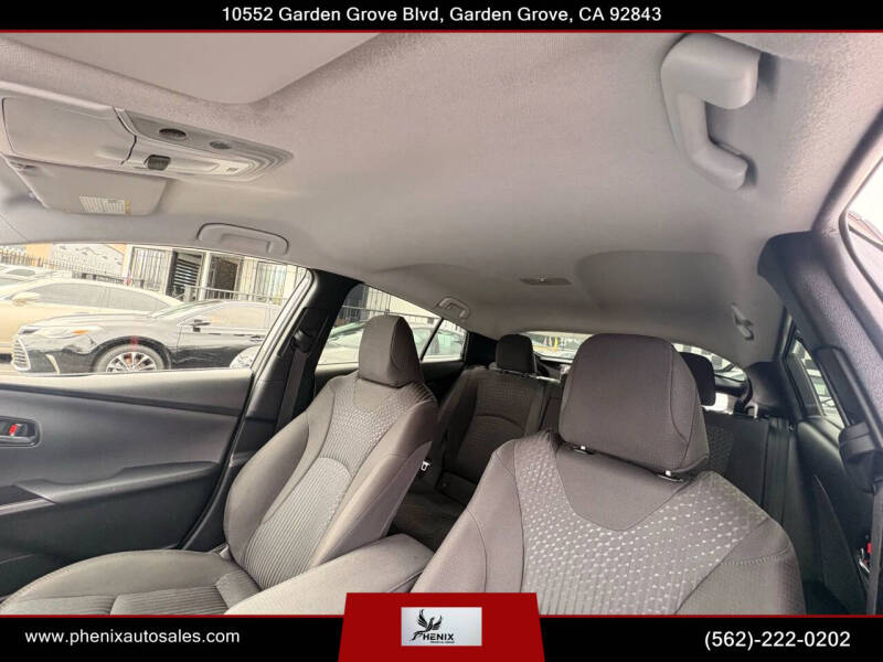 2016 Toyota Prius Two