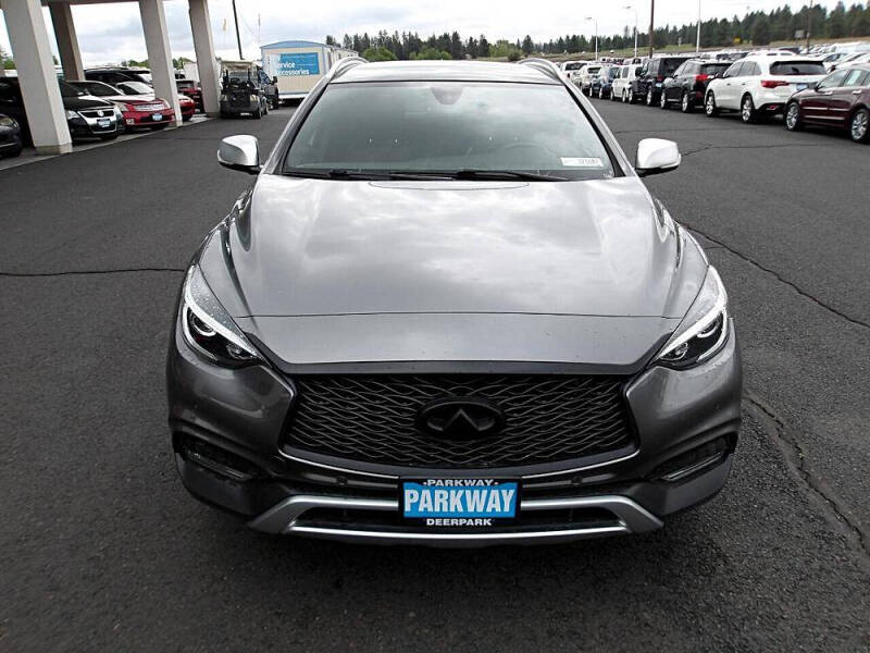 2018 Infiniti QX30 Essential