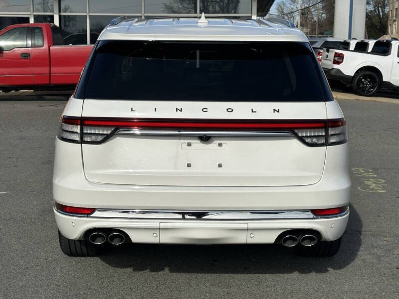 2022 Lincoln Aviator Black Label