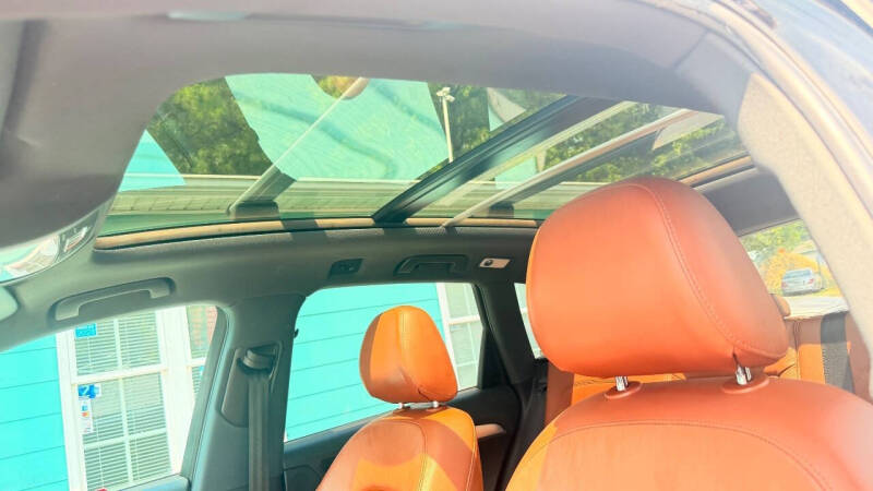 2011 Audi Q5 3.2 quattro Premium Plus