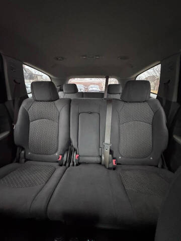 2010 Chevrolet Traverse LS