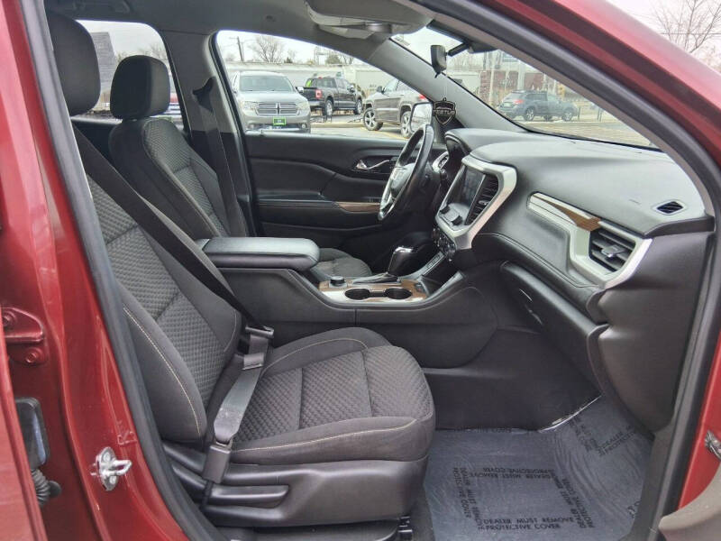2017 GMC Acadia SLE-2