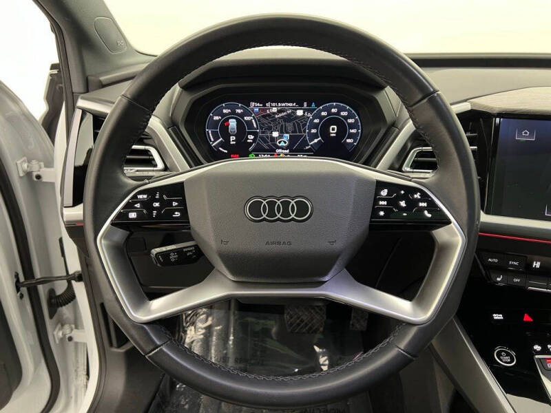 2023 Audi Q4 e-tron quattro Premium Plus 50