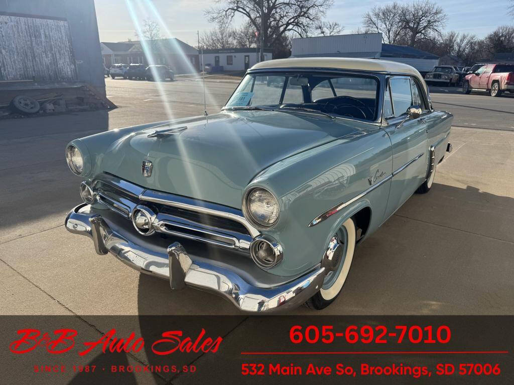 1952 Ford Crestline 7