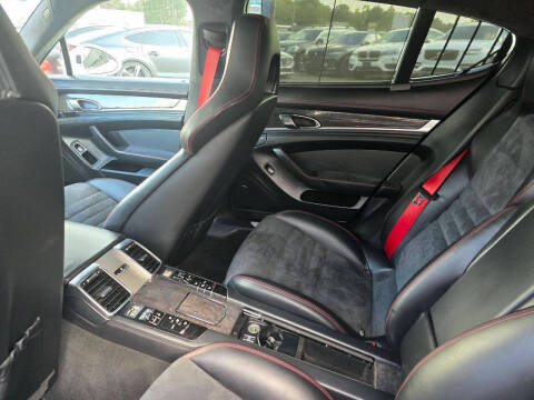 2013 Porsche Panamera GTS