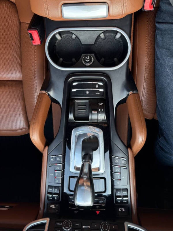 2016 Porsche Cayenne S