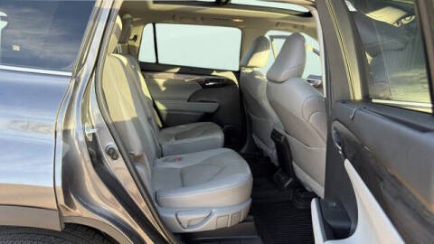 2021 Toyota Highlander Platinum