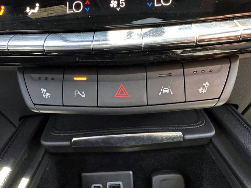 2024 Cadillac XT4 Luxury