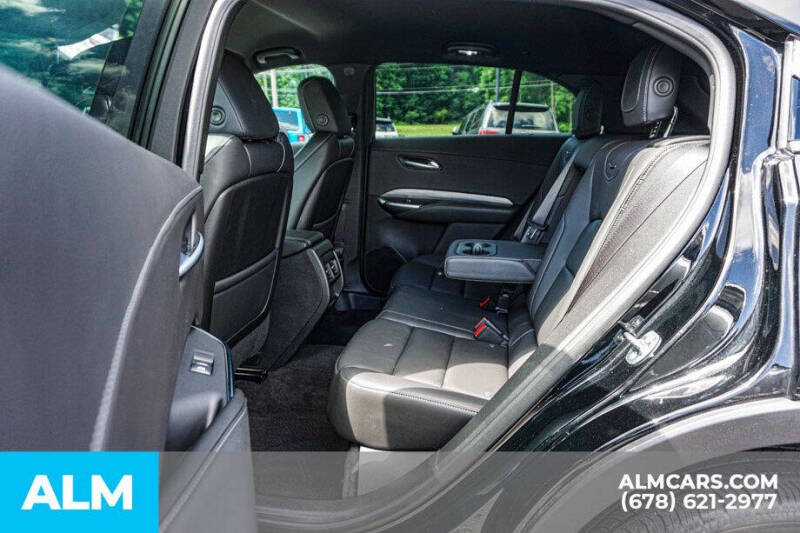 2025 Cadillac XT4 Premium Luxury