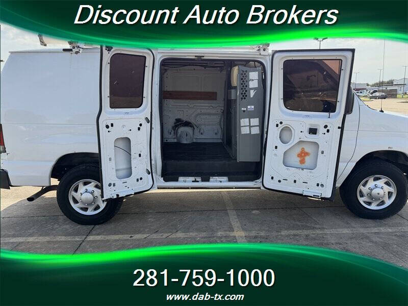 2011 Ford E-Series E-250