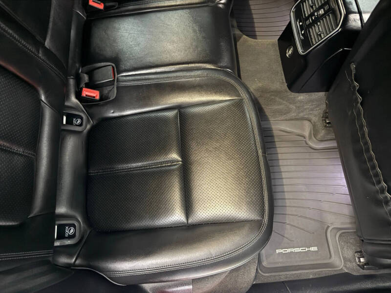 2018 Porsche Macan S