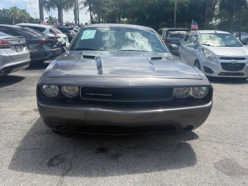 2014 Dodge Challenger SXT