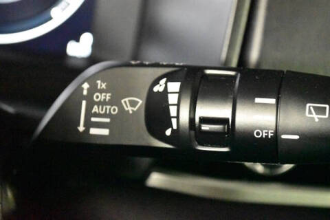 2024 Mitsubishi Outlander PHEV SE