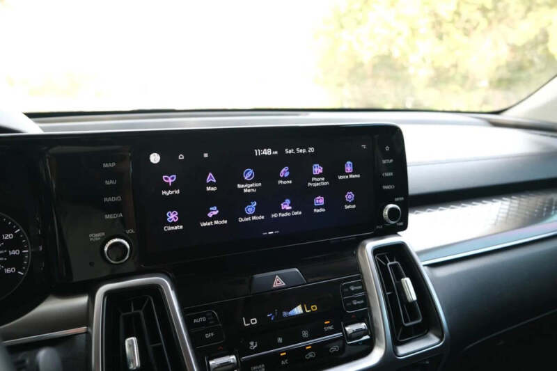 2022 Kia Sorento Hybrid S