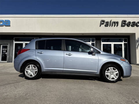 2011 Nissan Versa 1.8 S