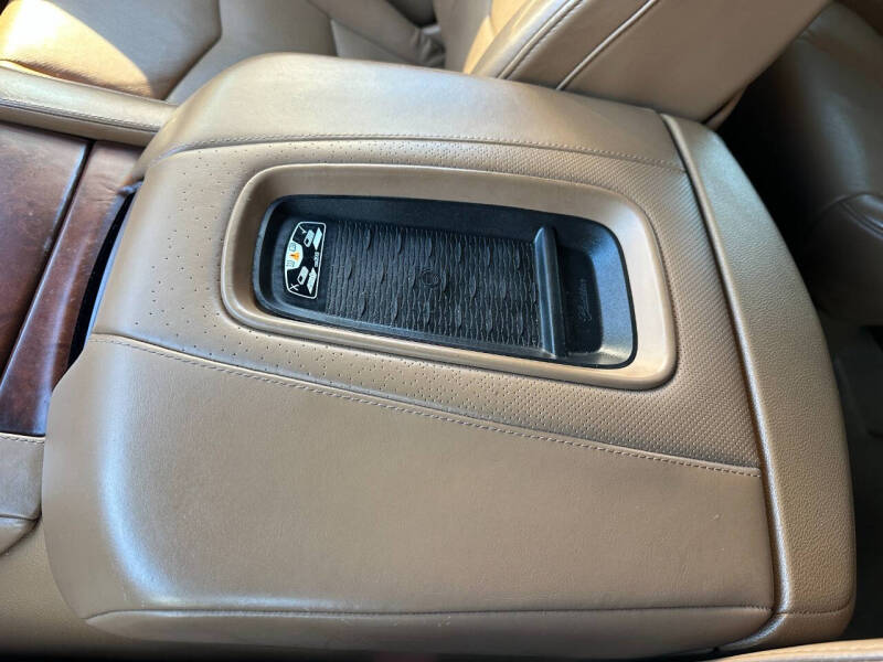 2017 Cadillac Escalade ESV Platinum