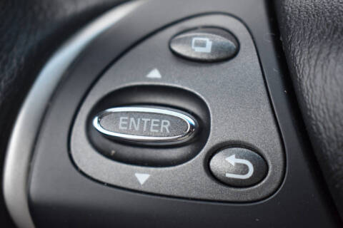 2016 Nissan Pathfinder SL