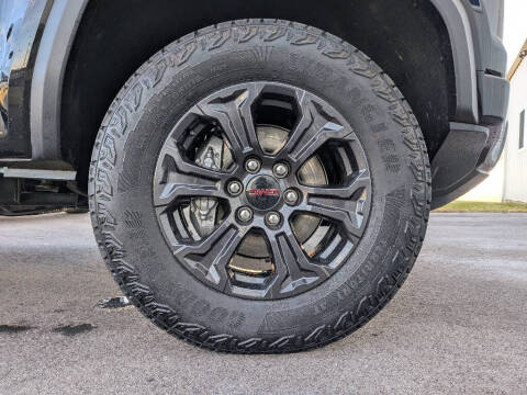 2025 GMC Canyon Elevation