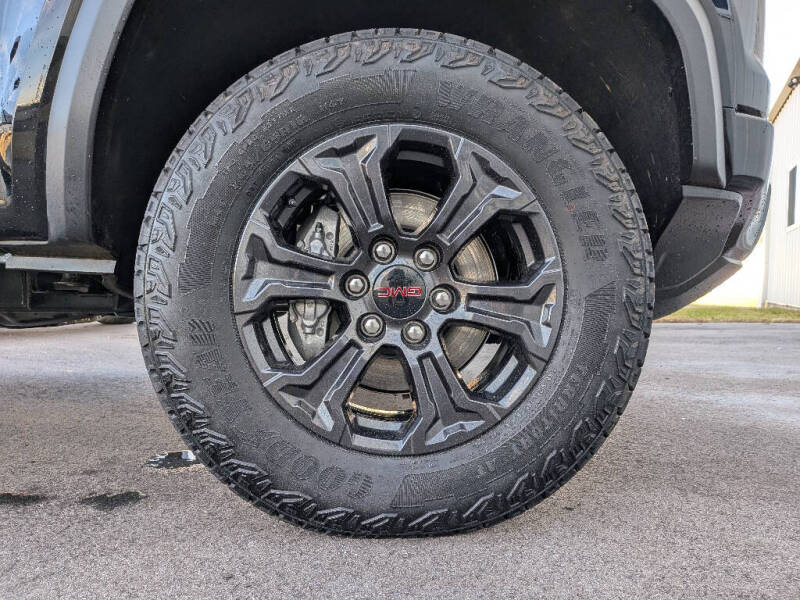 2025 GMC Canyon Elevation