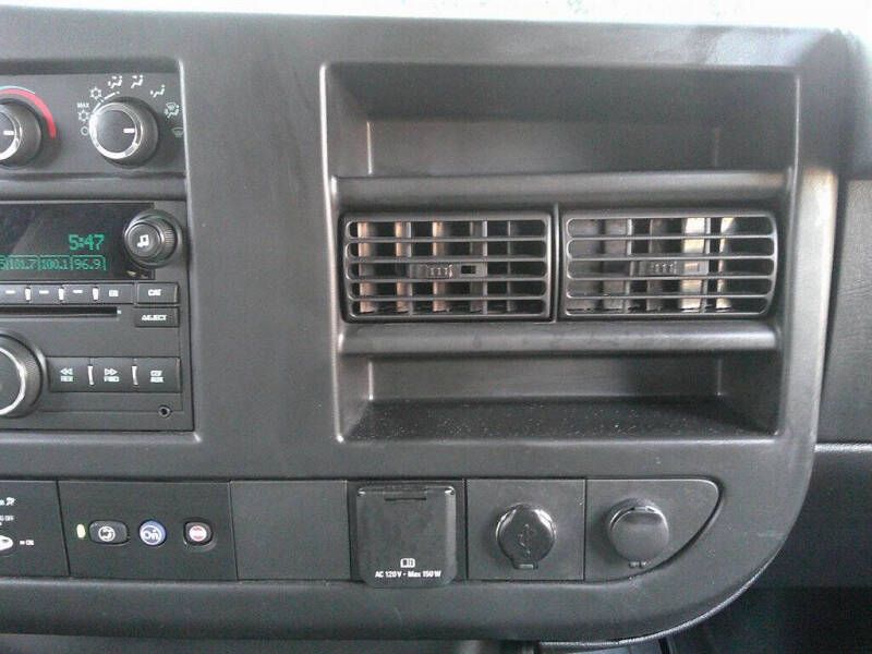 2017 Chevrolet Express LT 3500