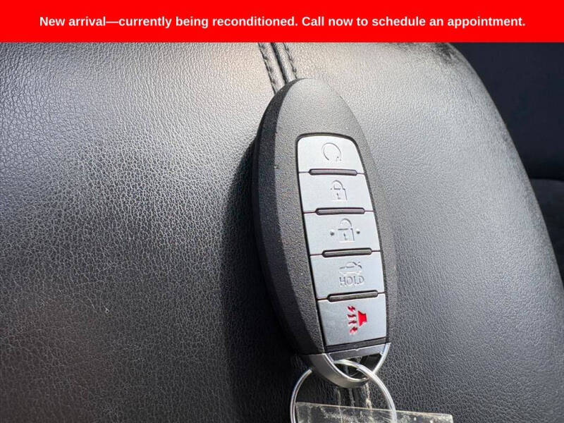 2024 Nissan Pathfinder S