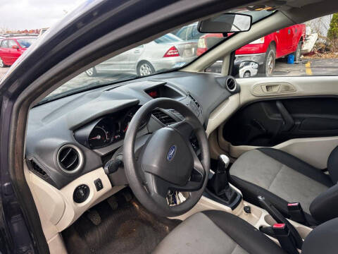 2012 Ford Fiesta S