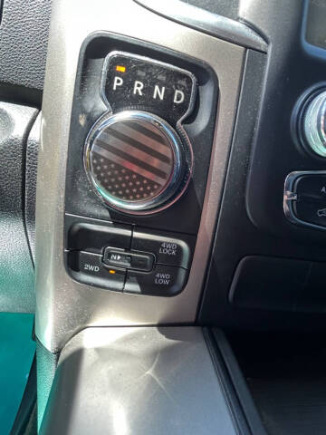 2016 RAM 1500 SLT