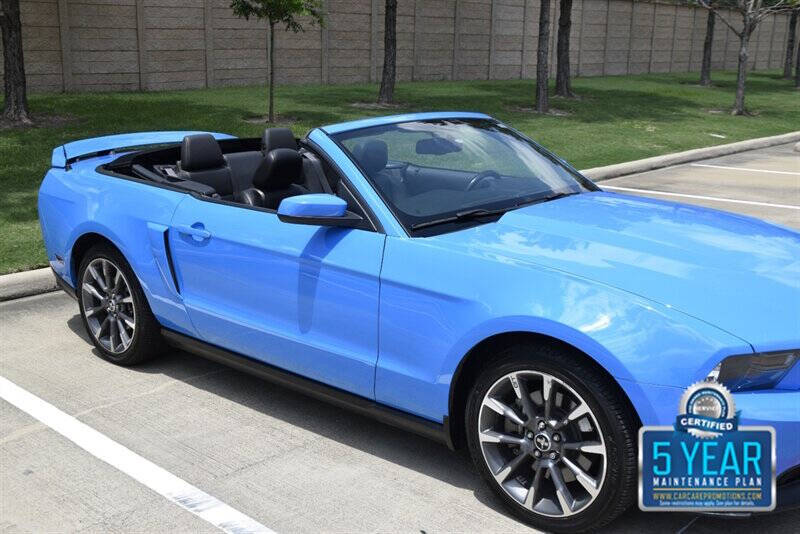 2011 Ford Mustang GT Premium