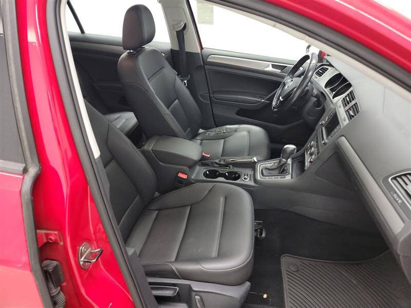 2017 Volkswagen Golf TSI S