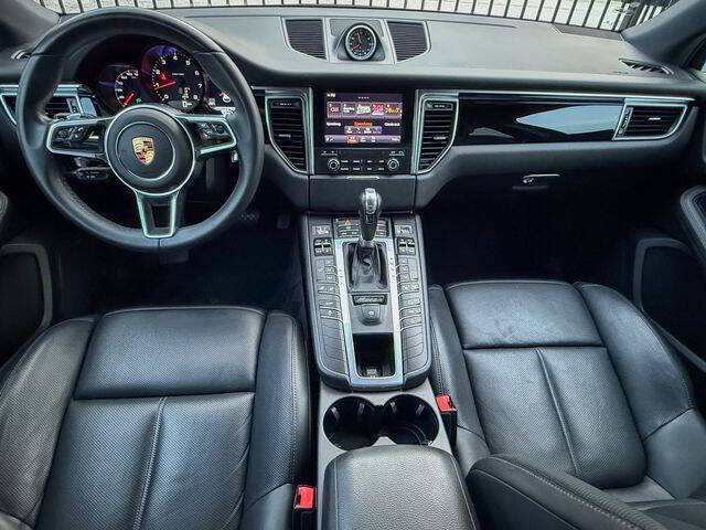 2017 Porsche Macan