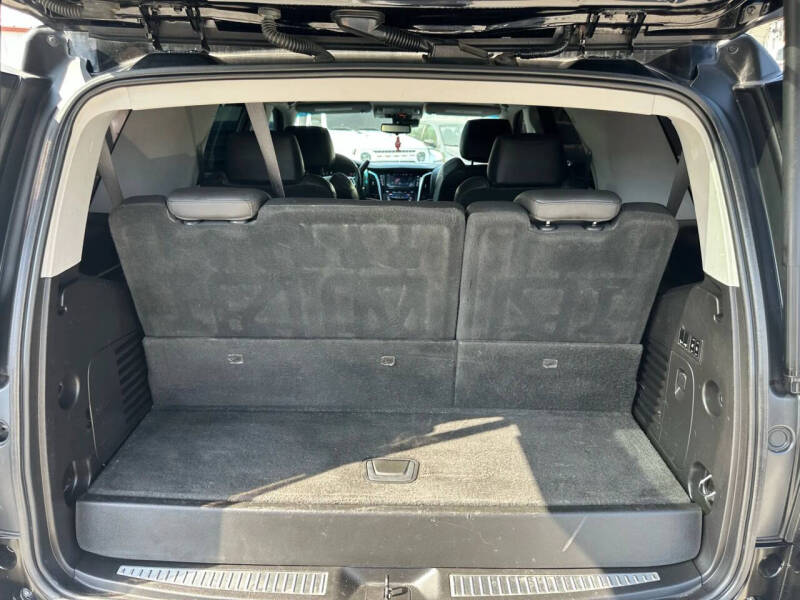 2018 Cadillac Escalade Luxury