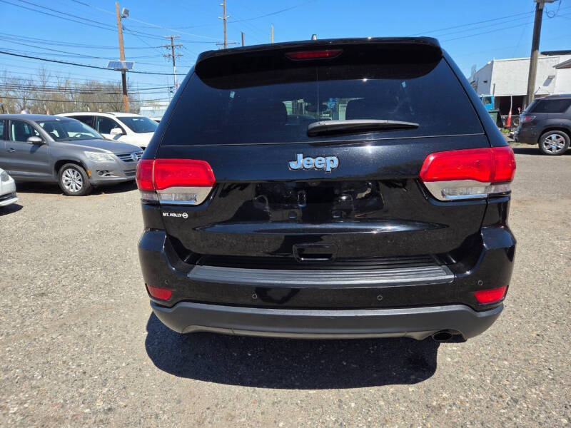 2017 Jeep Grand Cherokee Laredo