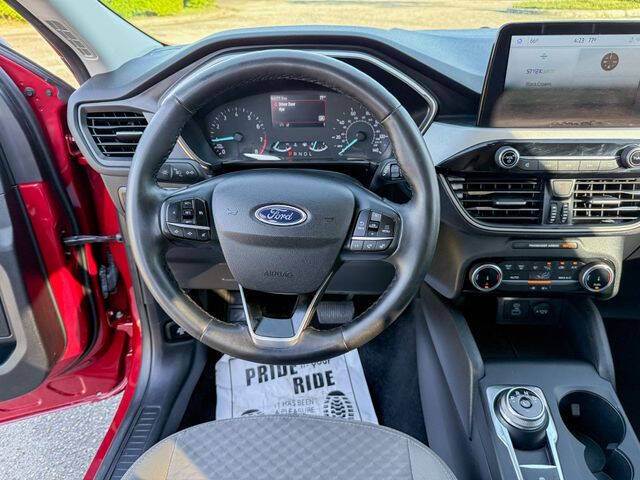 2022 Ford Escape SE