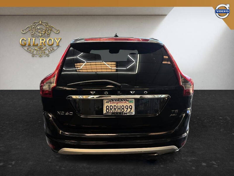2017 Volvo XC60 T5 Dynamic