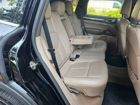 2012 Porsche Cayenne Tiptronic