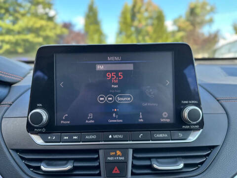 2021 Nissan Altima 2.5 SR