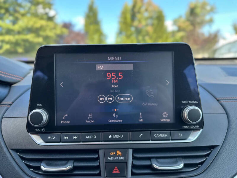 2021 Nissan Altima 2.5 SR