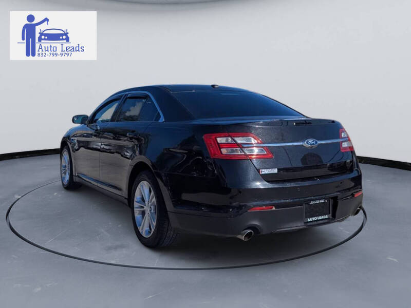 2014 Ford Taurus SEL