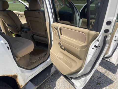 2005 Nissan Armada SE