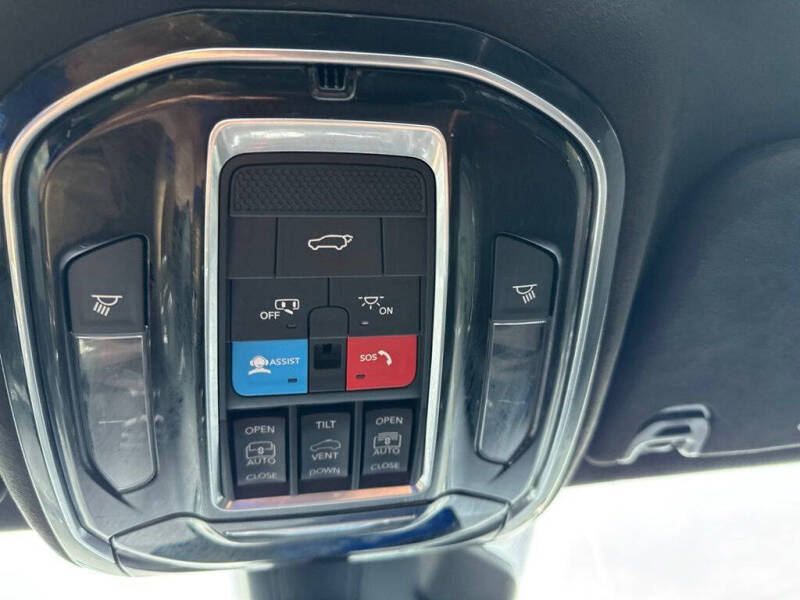 2024 Jeep Grand Wagoneer Obsidian