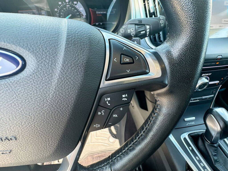 2017 Ford Edge Titanium
