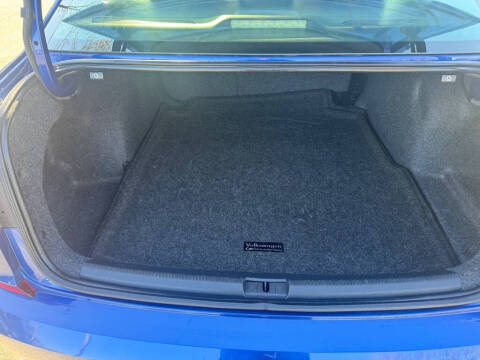 2017 Volkswagen Passat 1.8T R-Line