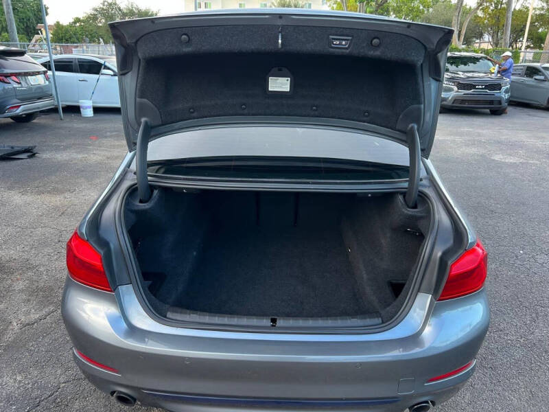 2018 BMW 5 Series 530i