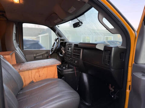 2017 Chevrolet Express 2500