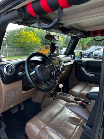 2012 Jeep Wrangler Unlimited Sahara