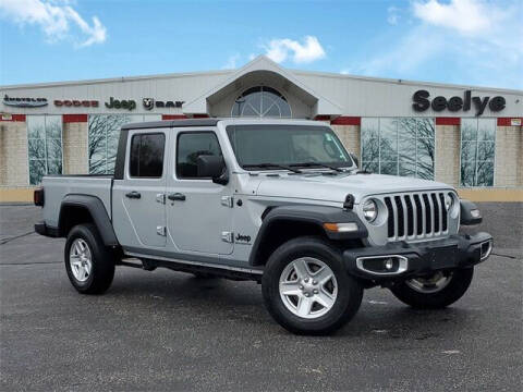 2023 Jeep Gladiator for sale at Seelye Truck Center of Paw Paw in Paw Paw MI