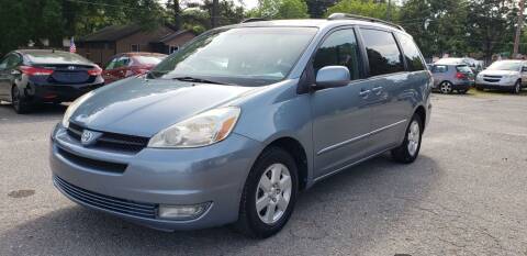 2004 Toyota Sienna for sale at Superior Auto in Selma NC