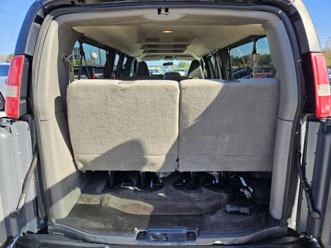 2017 Chevrolet Express LT 3500