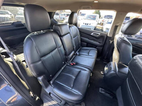 2015 Nissan Pathfinder SL