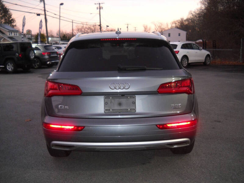2018 Audi Q5 2.0T quattro Premium Plus